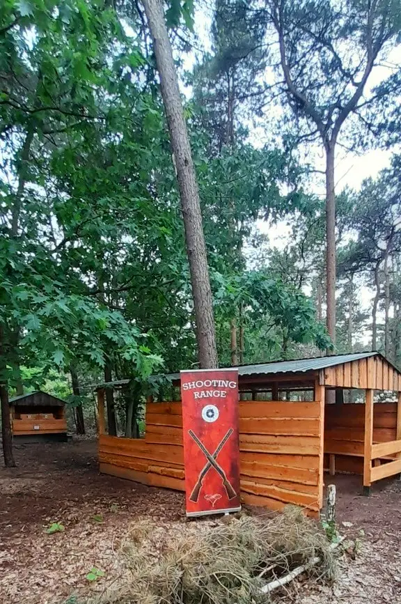 Bedrijfsuitje / teamuitje met luchtbuksschieten bij Outdoors Holten in Twente / Overijssel / Salland