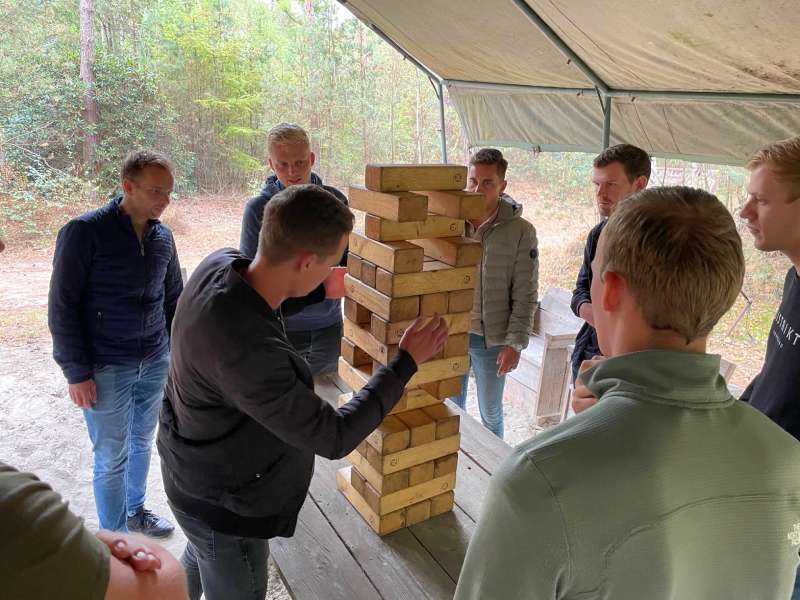  Mega Jenga spel als outdoor activiteit