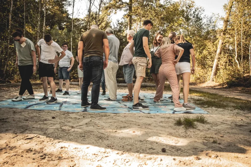 Mega twister spel bij Outdoors Holten