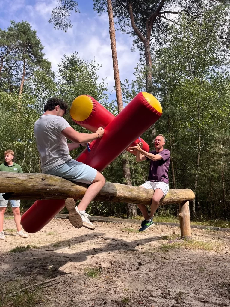 Gladiator spel als teamactiviteit / teamuitje / bedrijfsuitje bij Outdoors Holten
