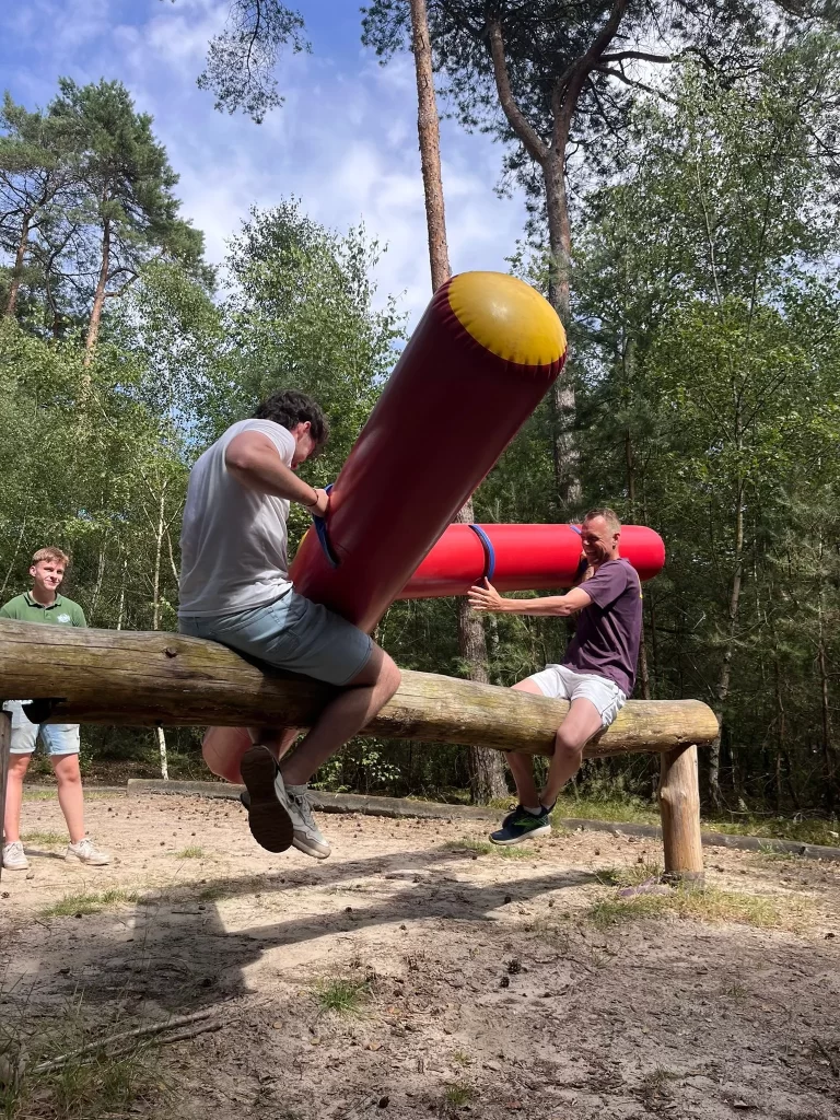 Gladiator spel als teamactiviteit / teamuitje / bedrijfsuitje bij Outdoors Holten