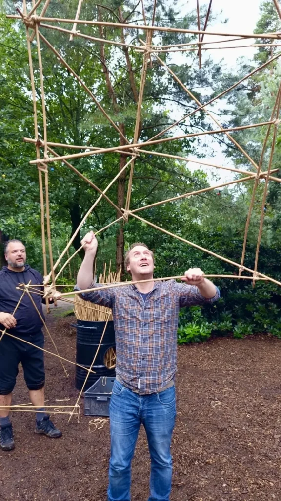 Bamboestieken als teambuilding activiteit