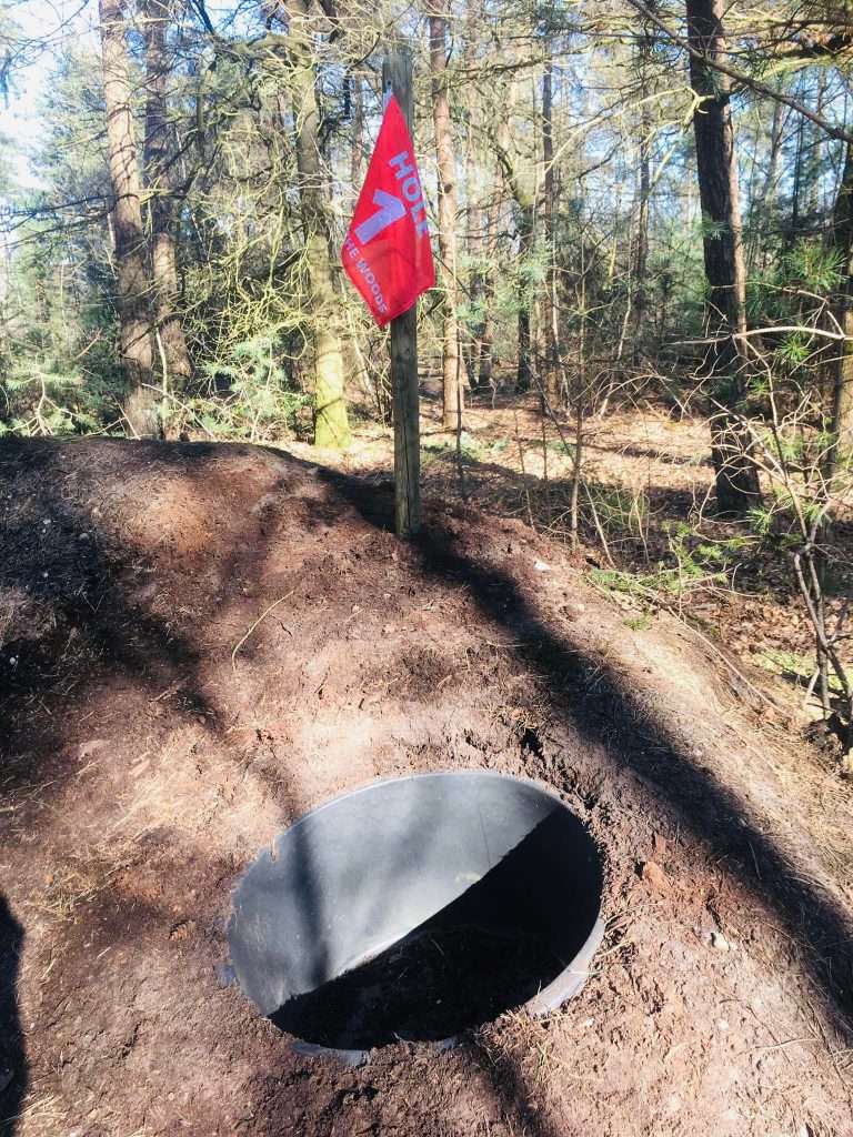 Golf in the woods spel (boerengolf in het bos)