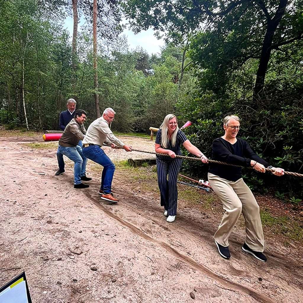 Touwtrekken als teamactiviteit